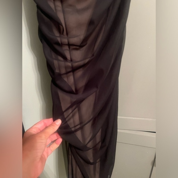 Zara Dress - Picture 6 of 9